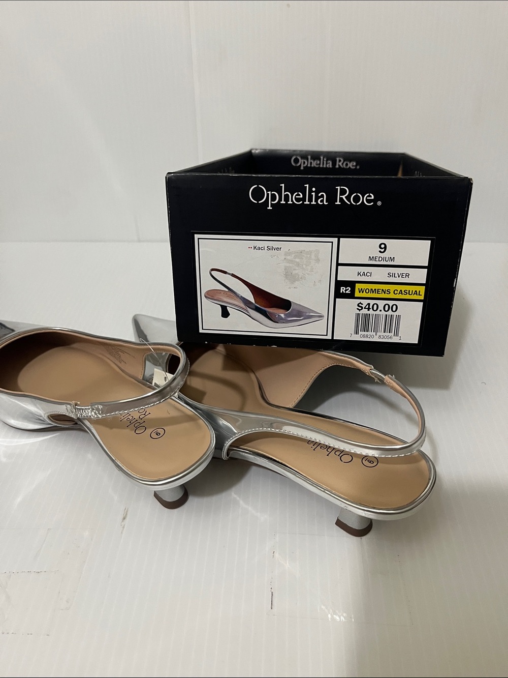 Silver Slingback Pointed-Toe Pumps for Women. - Picture 6 of 6